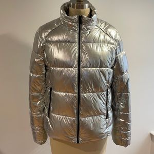 Metallic silver puffer